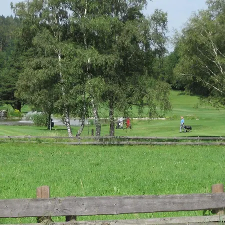 Wessely Am Golfplatz Lans Apartament *